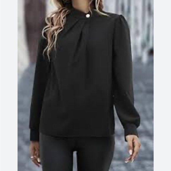 Lafayette 148 New York 100% Silk Keyhole Blouse Sz Medium Black Gold Button - Picture 1 of 9